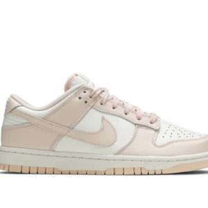 Wmns nike dunk low